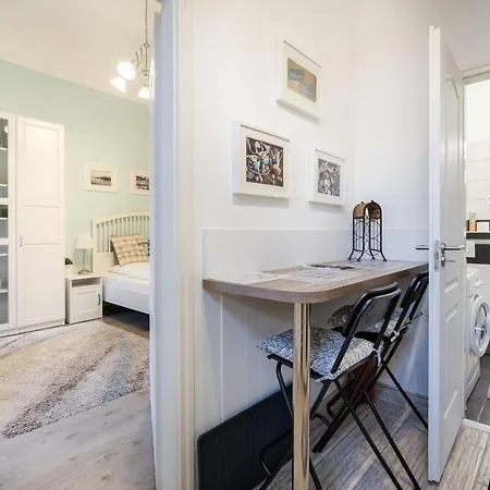 Stella Apartment *